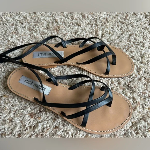 Steve Madden Keyes Leather Sandal - Black and Tan - Picture 2 of 6